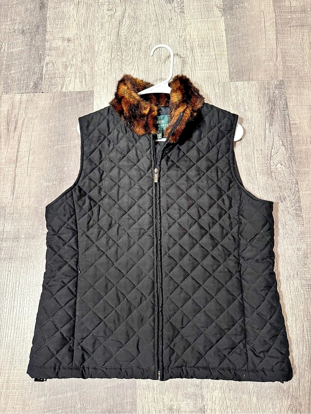 Lauren Ralph Lauren Women’s Black Quilted Full Zip Faux Fur Collar Vest M